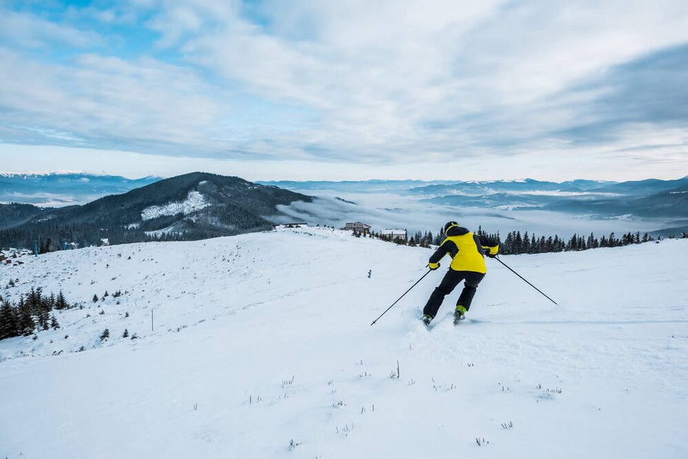 Ubezpieczenie Narciarskie Na Narty Lub Snowboard UNIQA